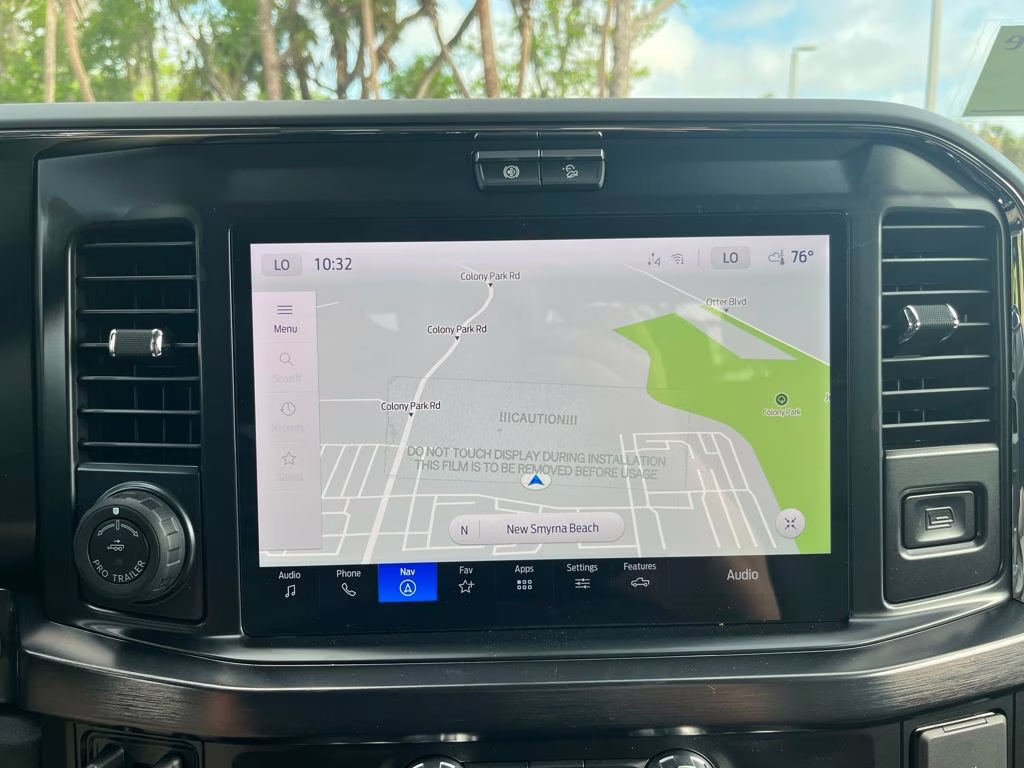 2026 White Metallic Ford Super Duty F-250 SRW Lariat 4X4 Truck