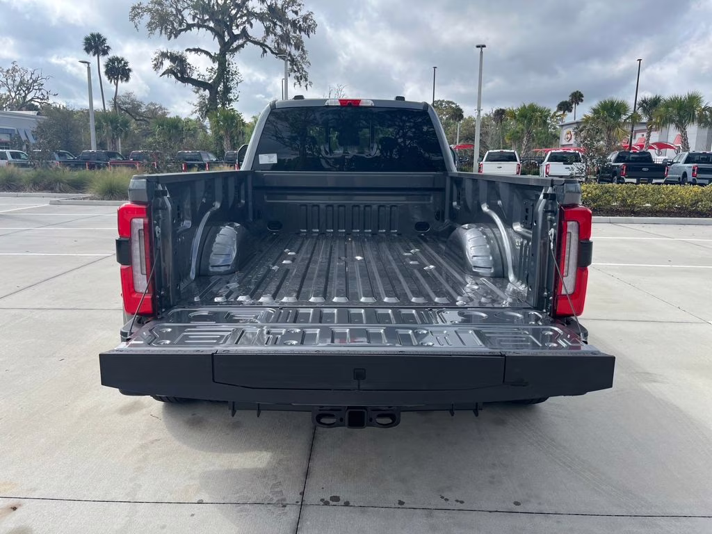 2026 Gray Metallic Ford Super Duty F-350 DRW Platinum 4X4 Truck