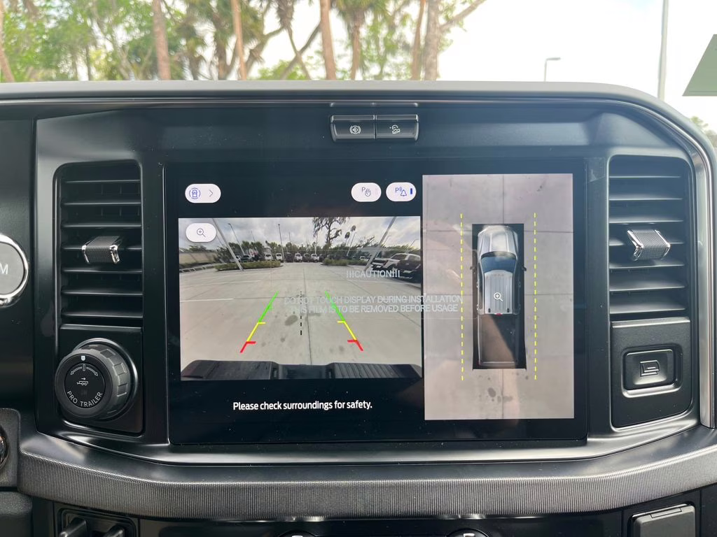 2026 Gray Metallic Ford Super Duty F-350 DRW Platinum 4X4 Truck