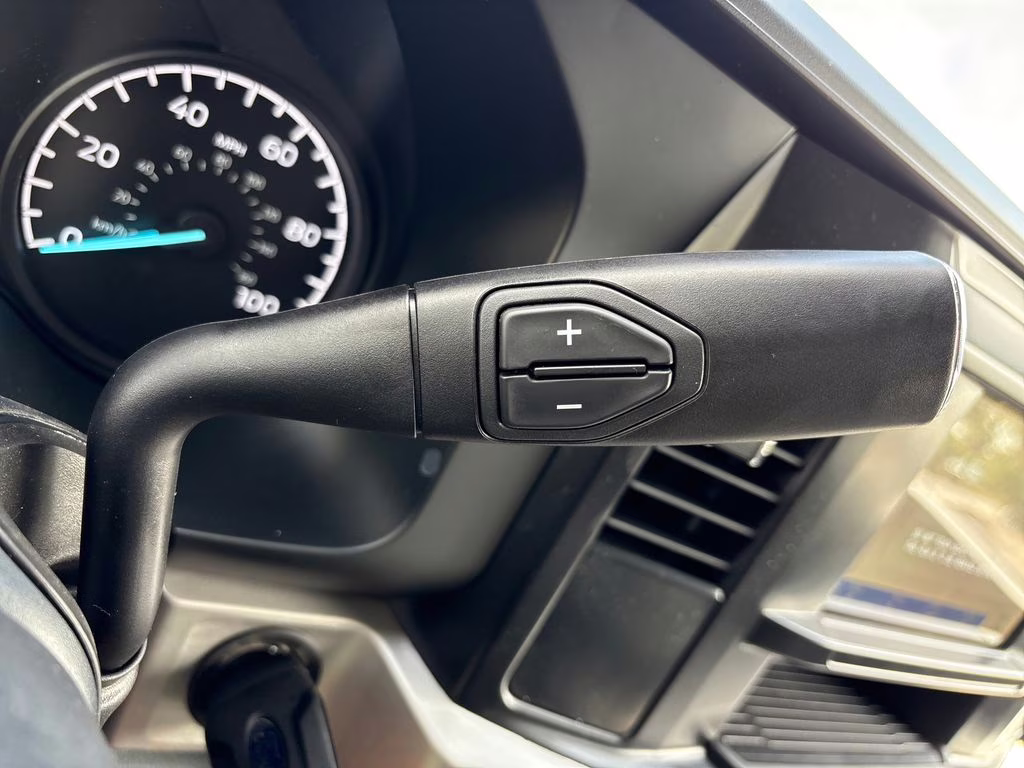 2026 Oxford White Ford Super Duty F-250 SRW XL 4X4 Truck