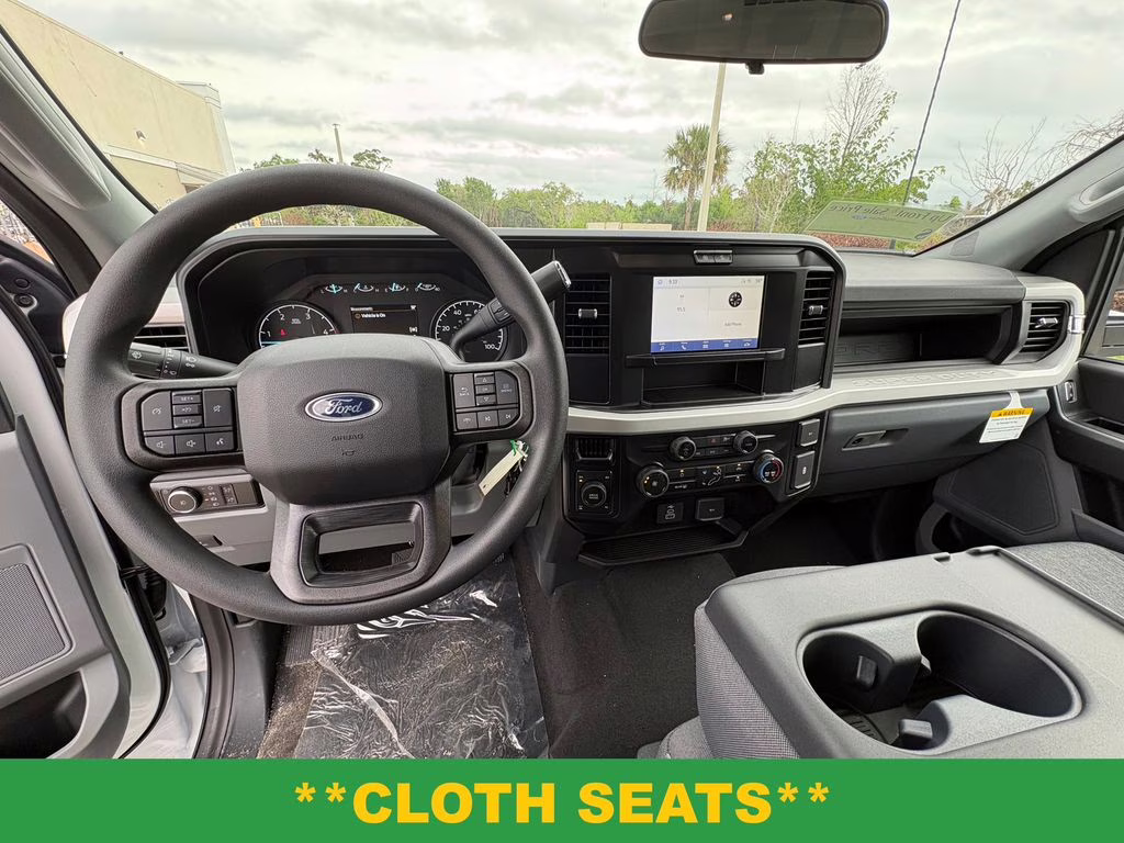 2026 Oxford White Ford Super Duty F-250 SRW XL 4X4 Truck