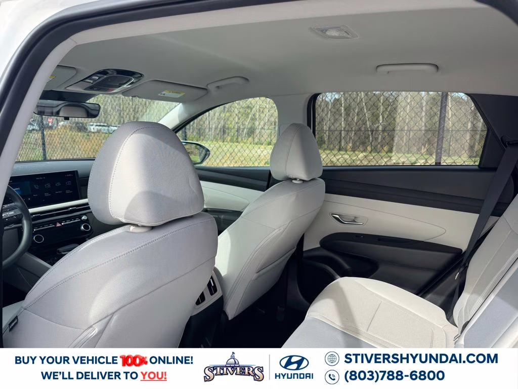 2026 White Pearl Hyundai Tucson SEL FWD SUV