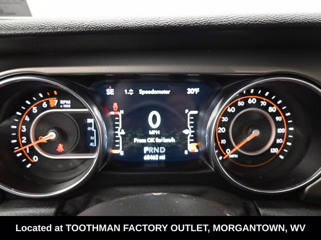 2021 Bright White Clearcoat Jeep Gladiator Willys 4X4 Truck