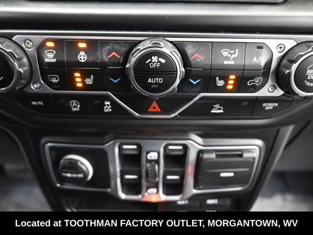 2021 Bright White Clearcoat Jeep Gladiator Willys 4X4 Truck