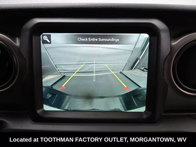 2021 Bright White Clearcoat Jeep Gladiator Willys 4X4 Truck