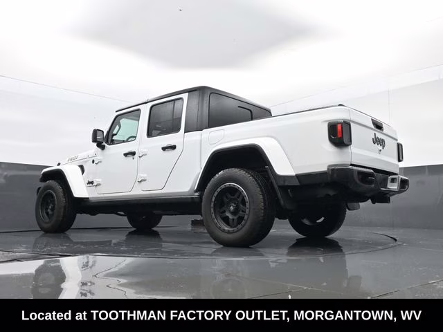 2021 Bright White Clearcoat Jeep Gladiator Willys 4X4 Truck