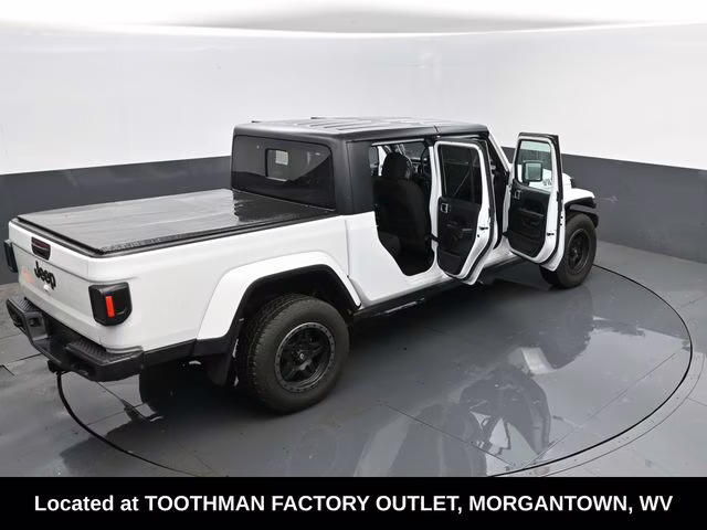 2021 Bright White Clearcoat Jeep Gladiator Willys 4X4 Truck