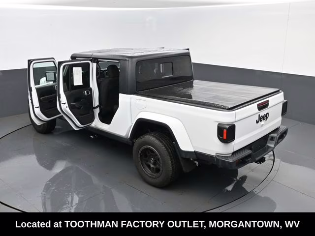 2021 Bright White Clearcoat Jeep Gladiator Willys 4X4 Truck