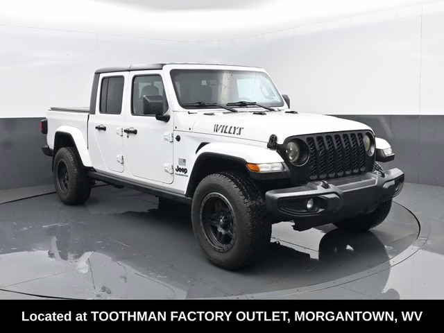 2021 Bright White Clearcoat Jeep Gladiator Willys 4X4 Truck