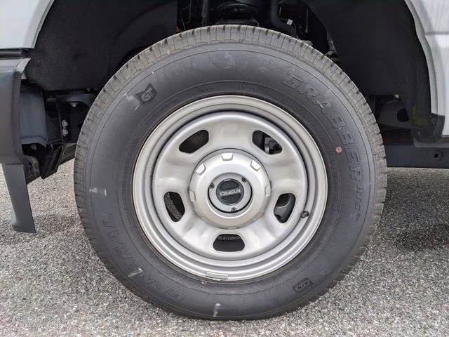 2024 Oxford White Ford Super Duty F-350 SRW XL 4X4 Truck