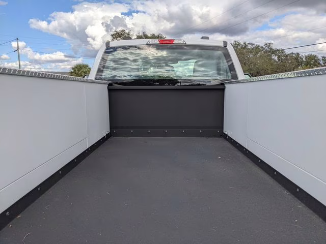 2024 Oxford White Ford Super Duty F-350 SRW XL 4X4 Truck