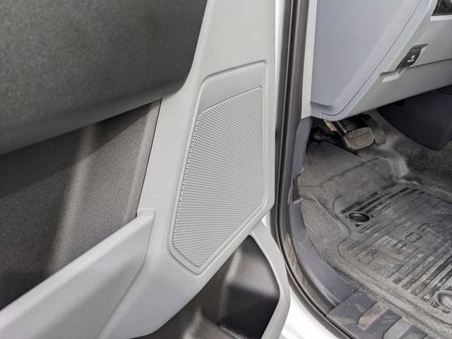 2024 Oxford White Ford Super Duty F-350 SRW XL 4X4 Truck
