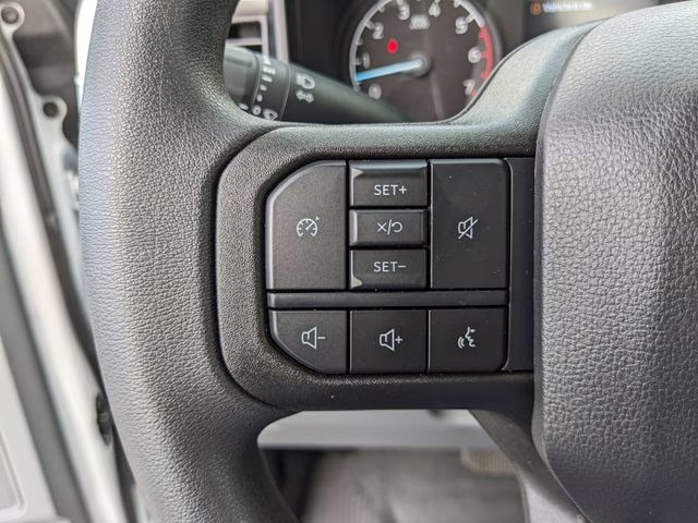 2024 Oxford White Ford Super Duty F-350 SRW XL 4X4 Truck