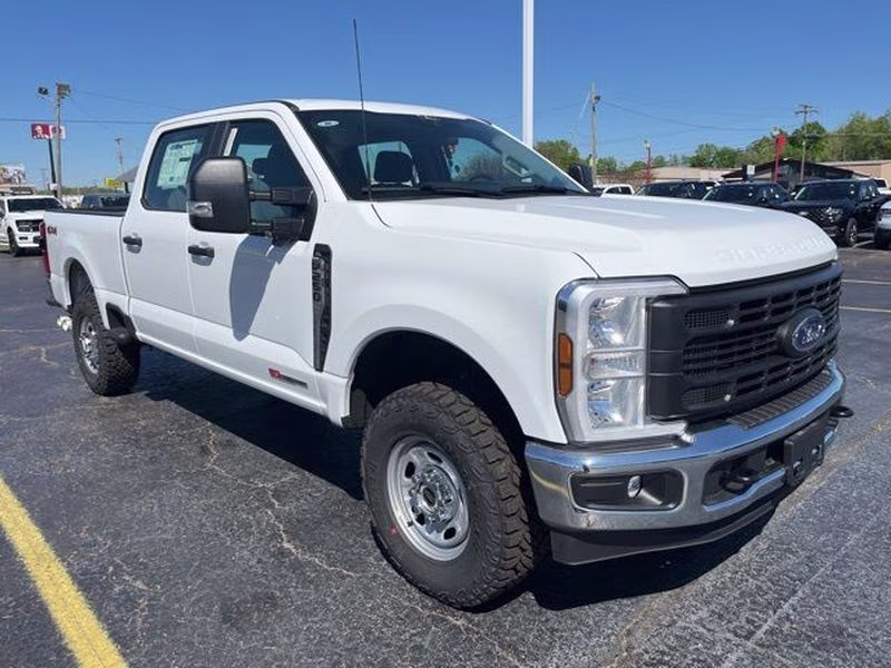 2026 Oxford White Ford Super Duty F-250 SRW XL 4X4 Truck