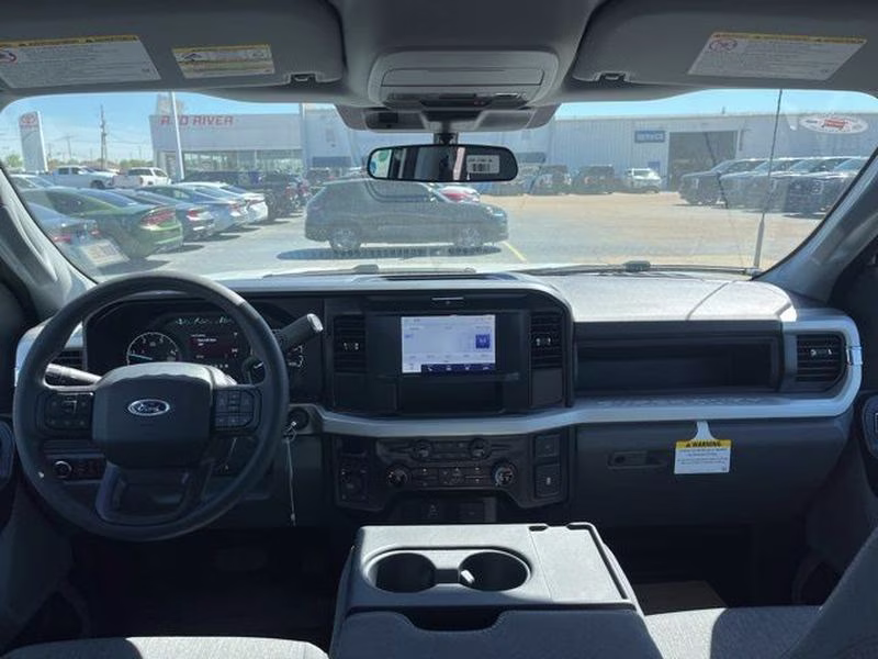 2026 Oxford White Ford Super Duty F-250 SRW XL 4X4 Truck