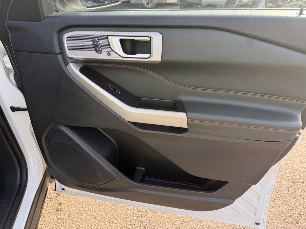 2022 White Metallic Ford Explorer Timberline 4X4 SUV