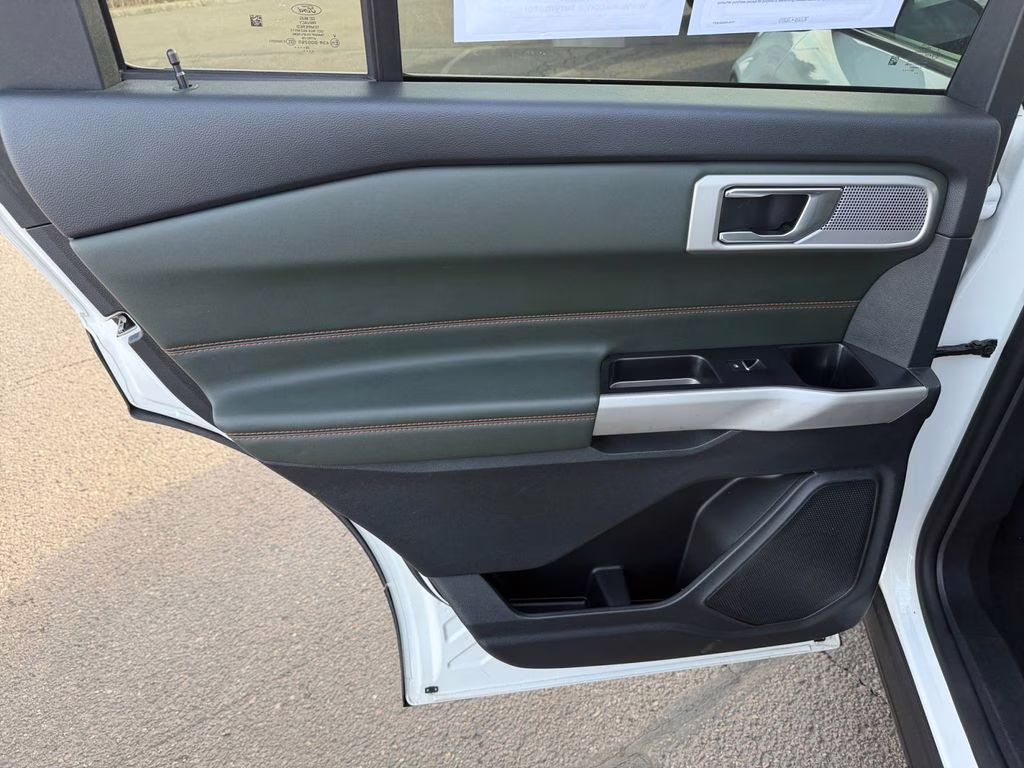 2022 White Metallic Ford Explorer Timberline 4X4 SUV