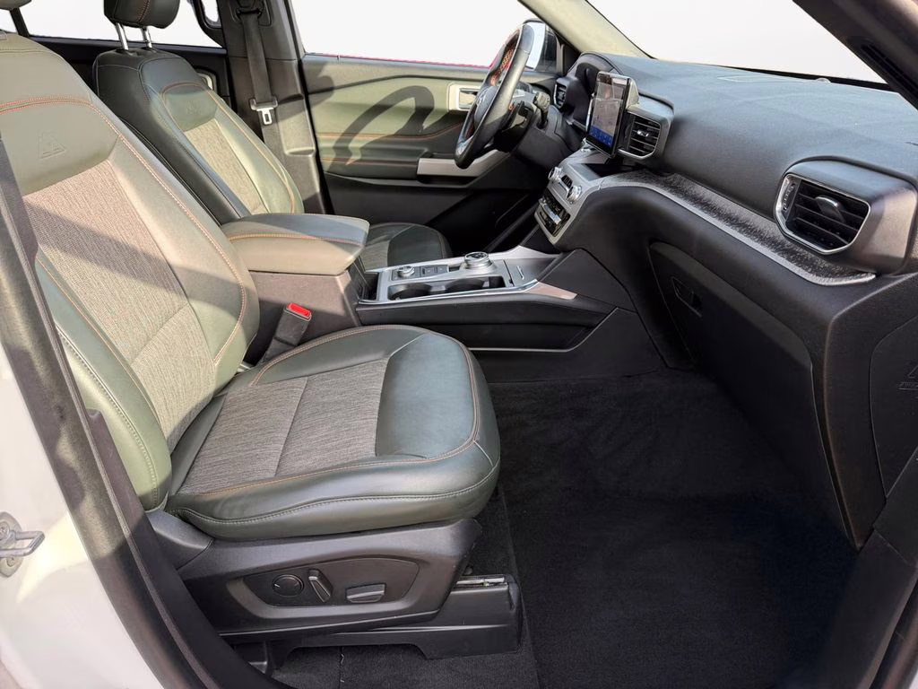 2022 White Metallic Ford Explorer Timberline 4X4 SUV