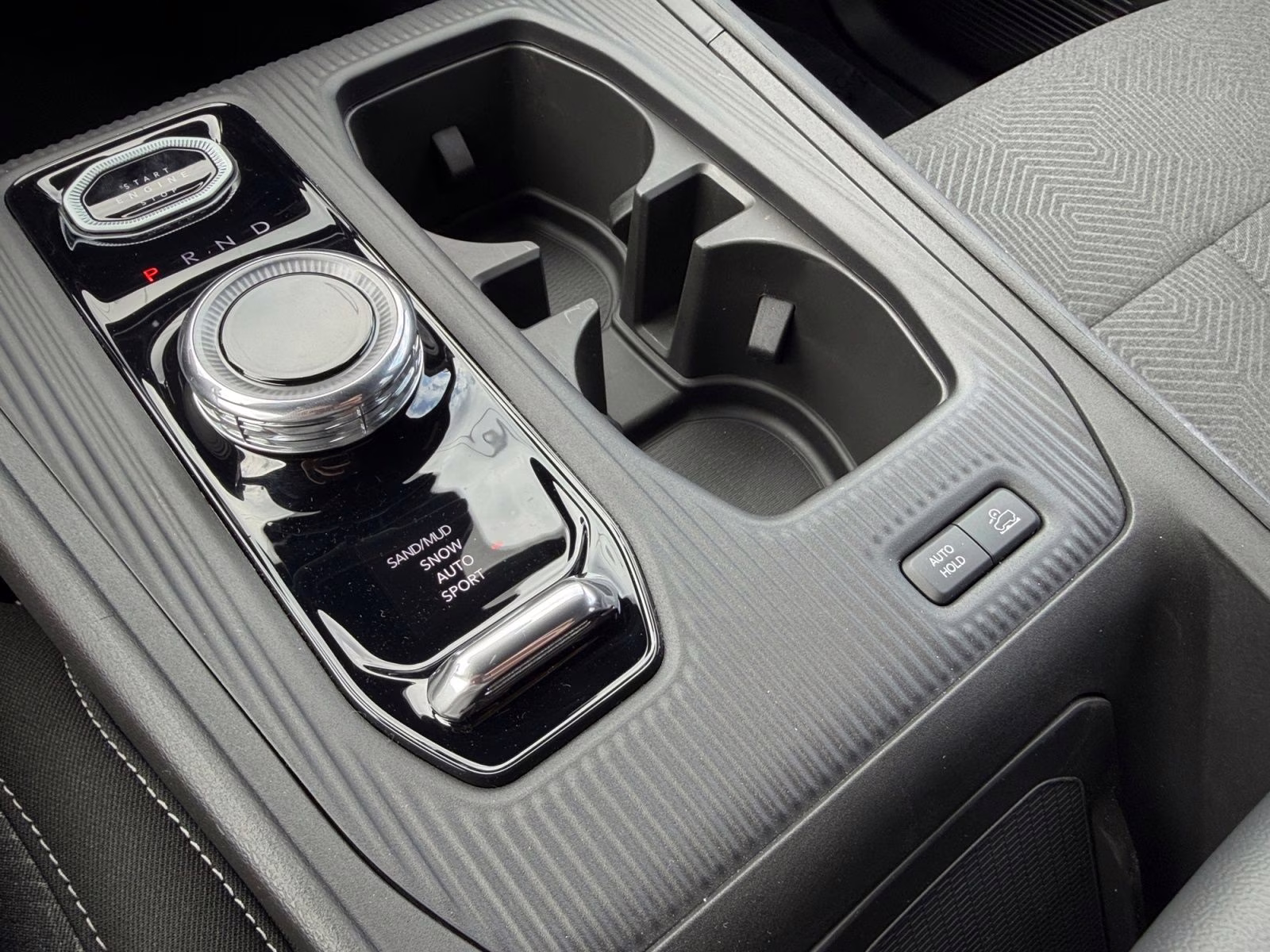 2026 Red Hot Pearlcoat Jeep Cherokee Laredo 4X4 SUV