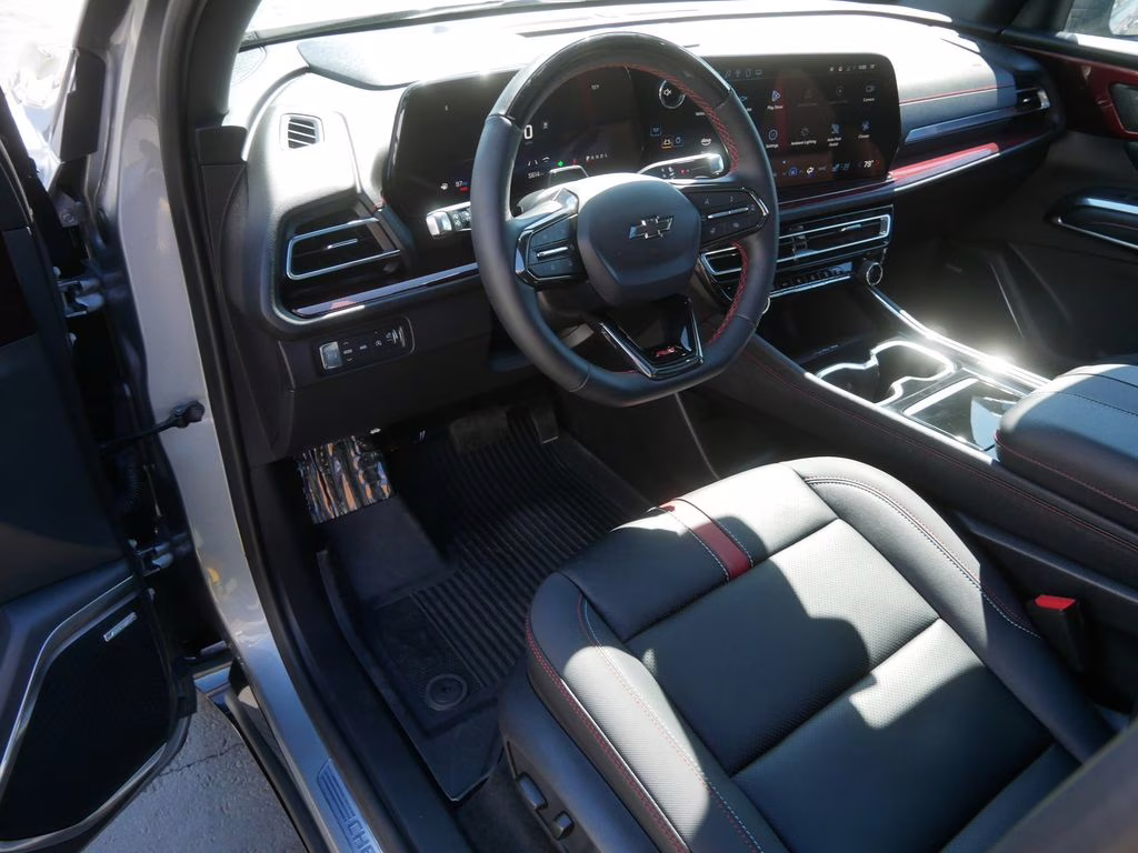 2025 Gray Chevrolet Traverse RS AWD SUV