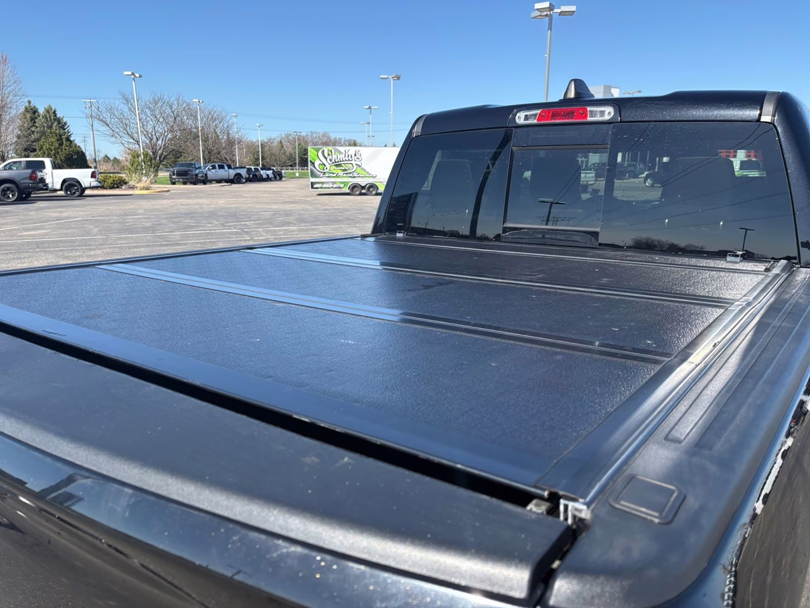 2019 Diamond Black Crystal Pearlcoat Ram 1500 Laramie 4X4 Truck