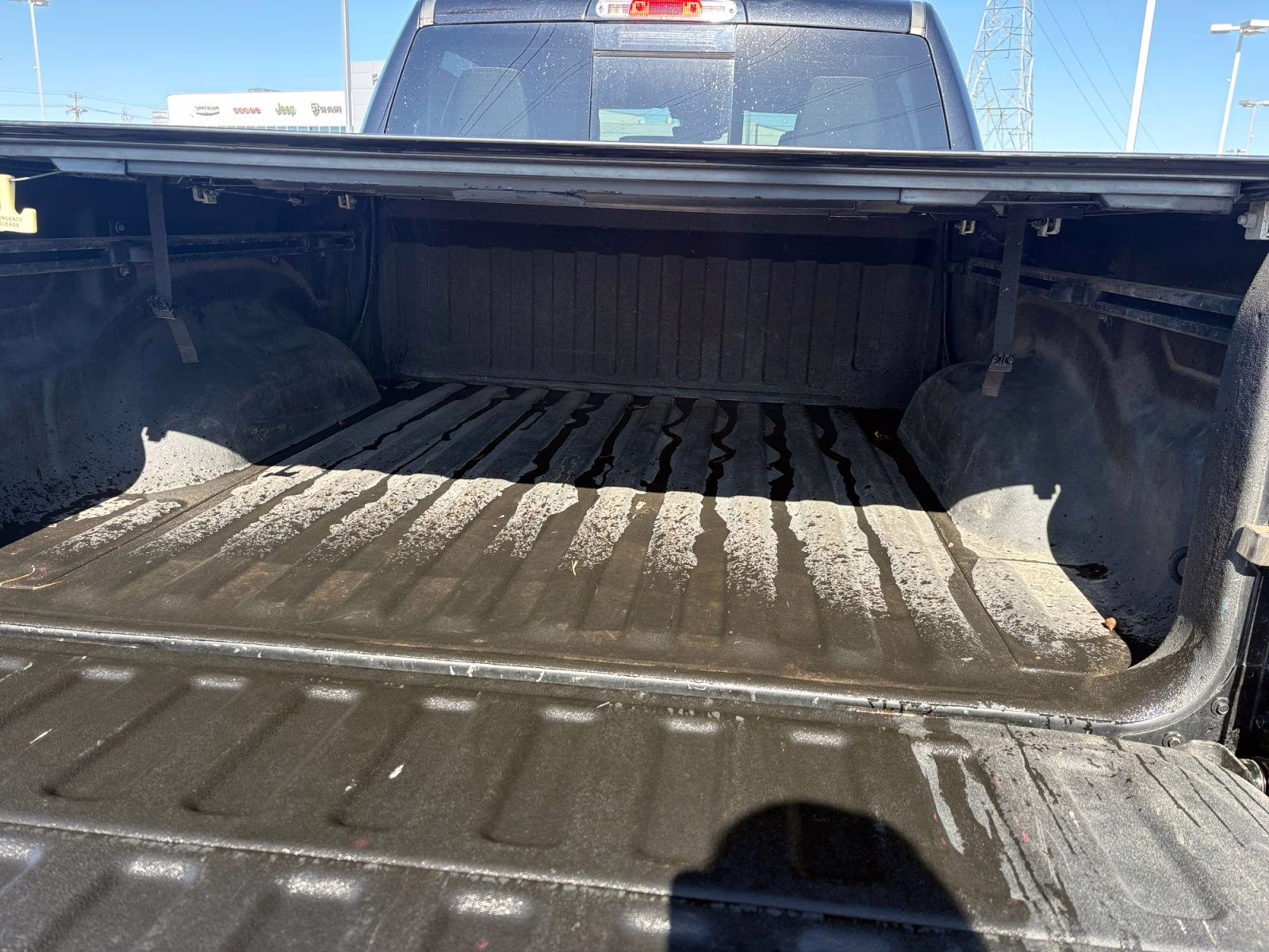 2019 Diamond Black Crystal Pearlcoat Ram 1500 Laramie 4X4 Truck