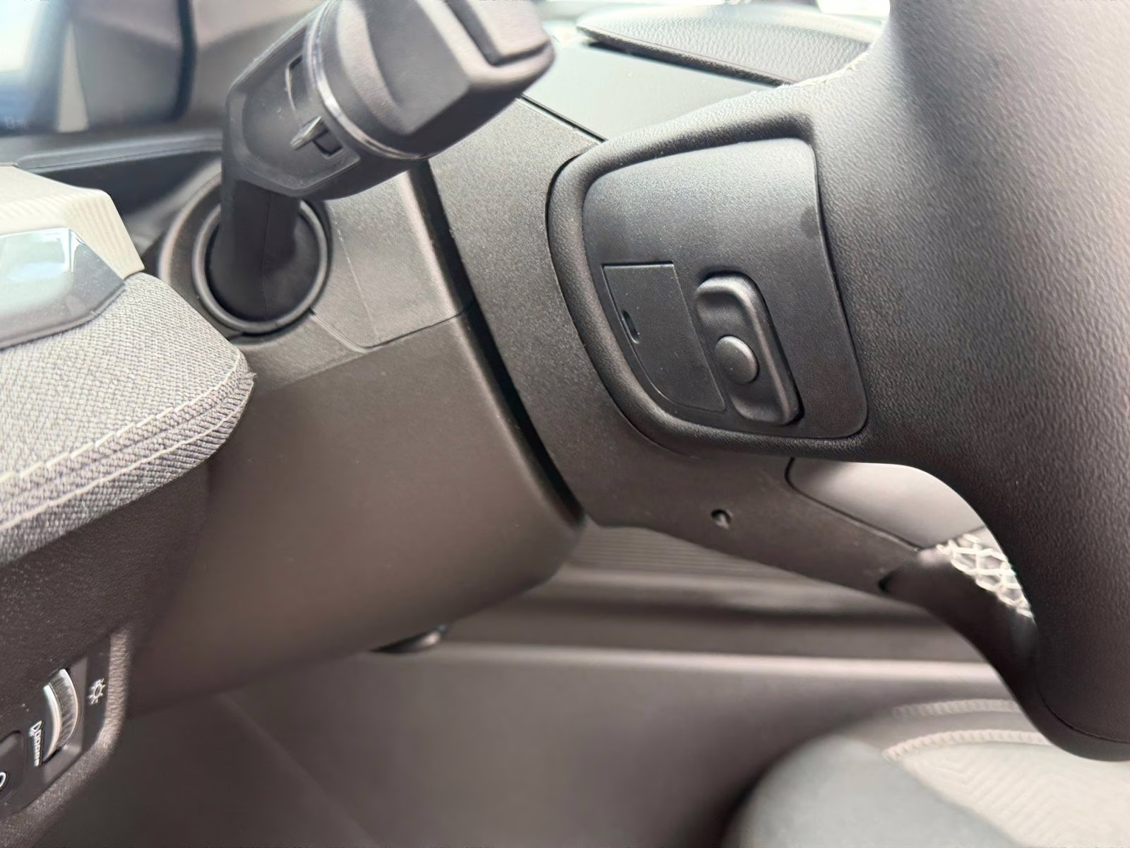 2026 Red Hot Pearlcoat Jeep Cherokee Laredo 4X4 SUV