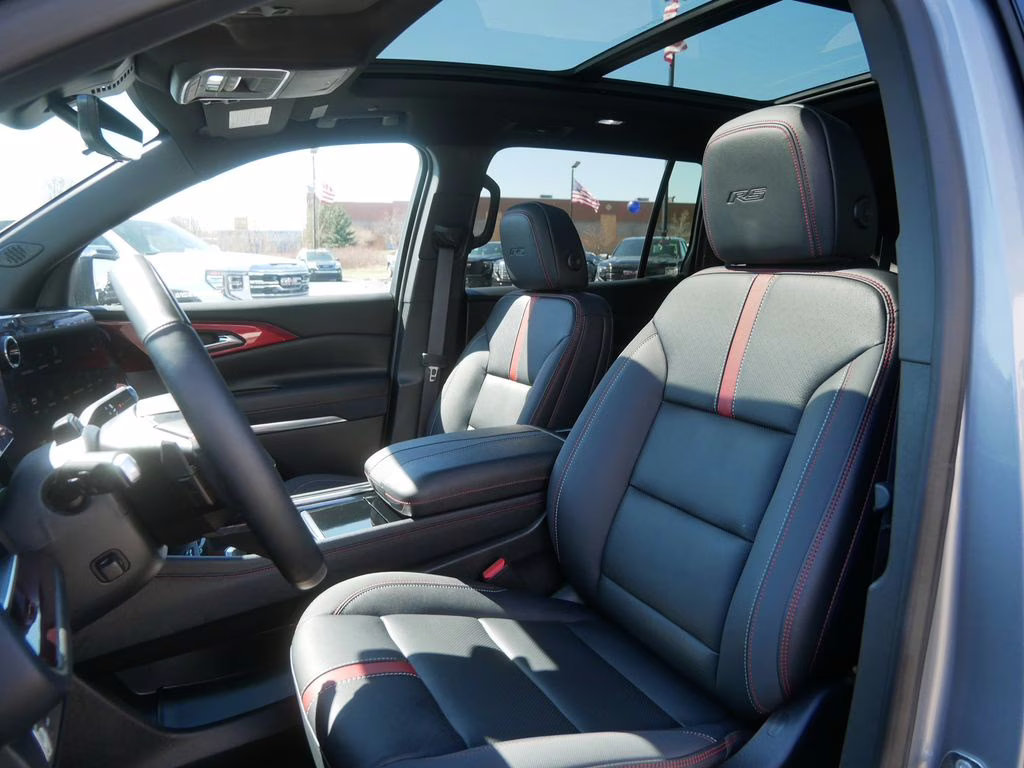 2025 Gray Chevrolet Traverse RS AWD SUV