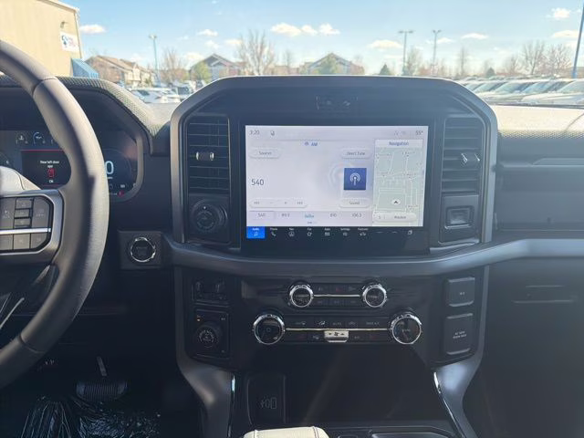 2026 Avalanche Ford F-150 XLT 4X4 Truck