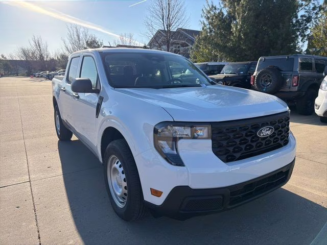2026 Oxford White Ford Maverick XL FWD Truck