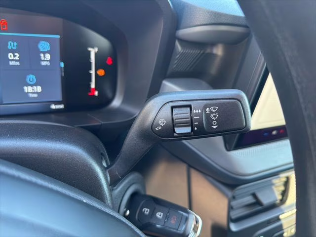 2026 Oxford White Ford Maverick XL FWD Truck