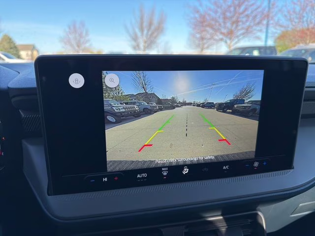 2026 Oxford White Ford Maverick XL FWD Truck