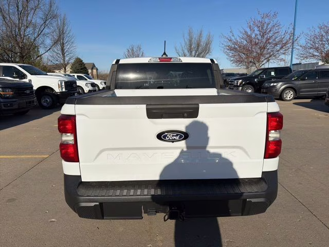 2026 Oxford White Ford Maverick XL FWD Truck