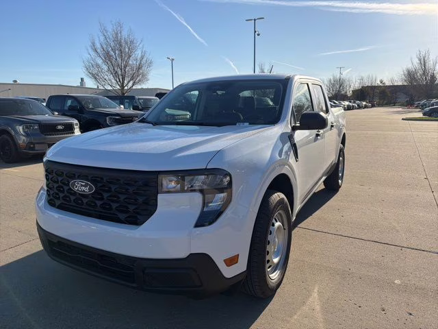 2026 Oxford White Ford Maverick XL FWD Truck