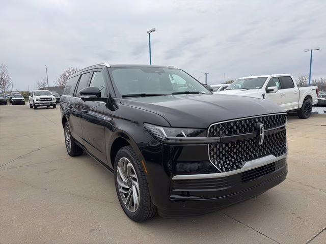 2026 Infinite Black Metallic Clearcoat Lincoln Navigator L Reserve 4X4 SUV