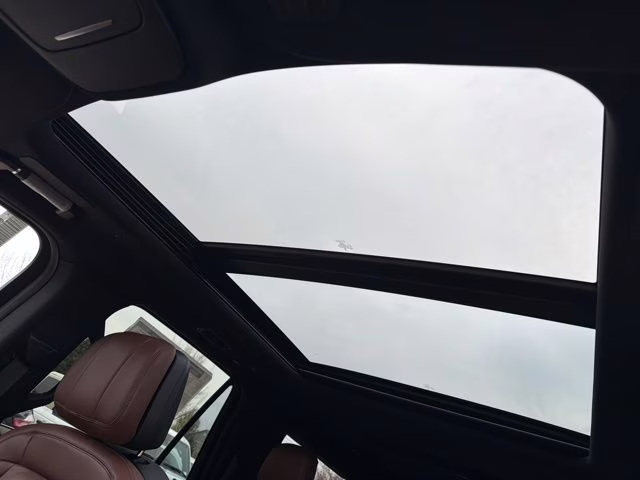 2026 Infinite Black Metallic Clearcoat Lincoln Navigator L Reserve 4X4 SUV