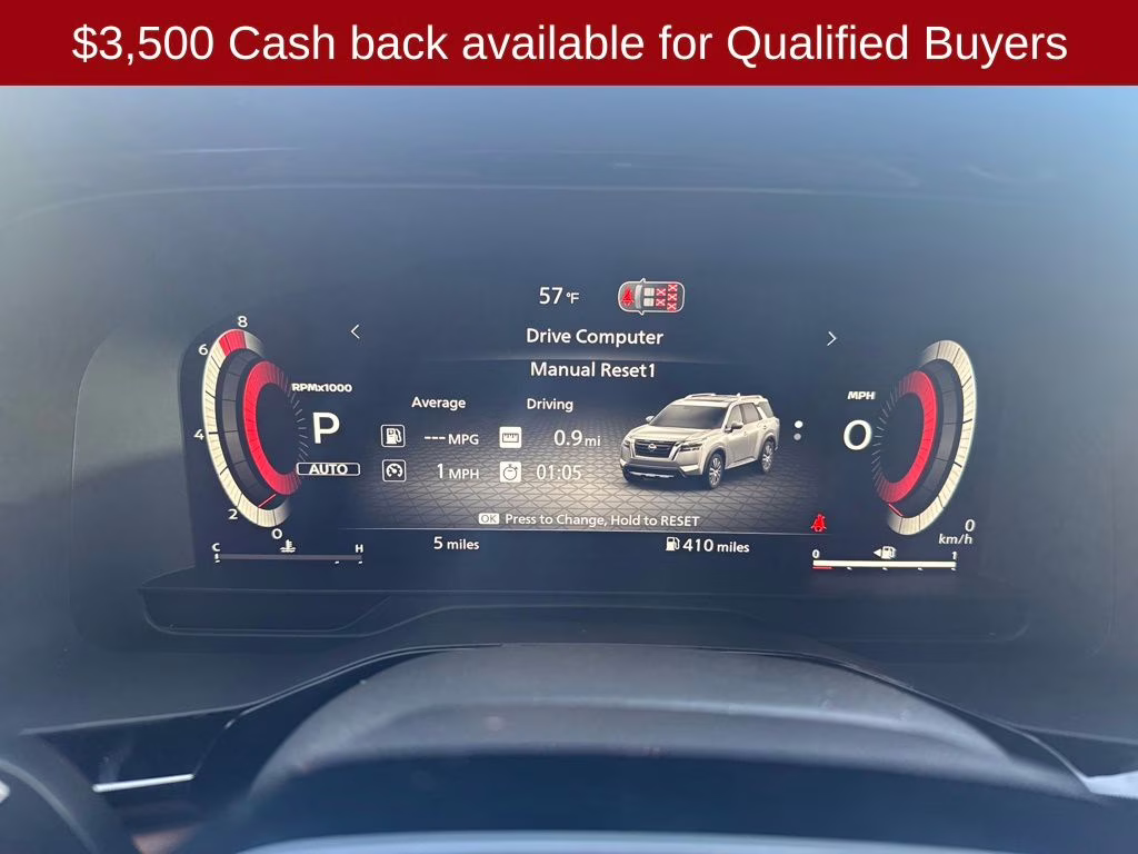 2026 Everest White Pearl Tricoat Nissan Pathfinder Platinum 4X4 SUV