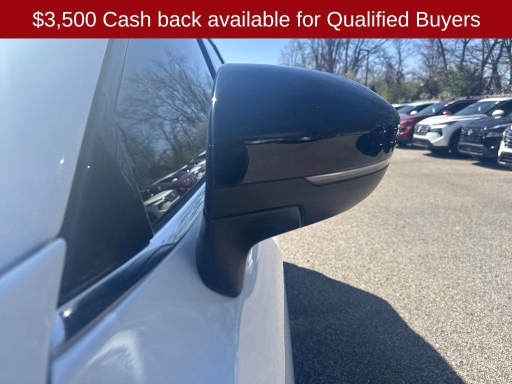 2026 Everest White Pearl Tricoat Nissan Pathfinder Platinum 4X4 SUV