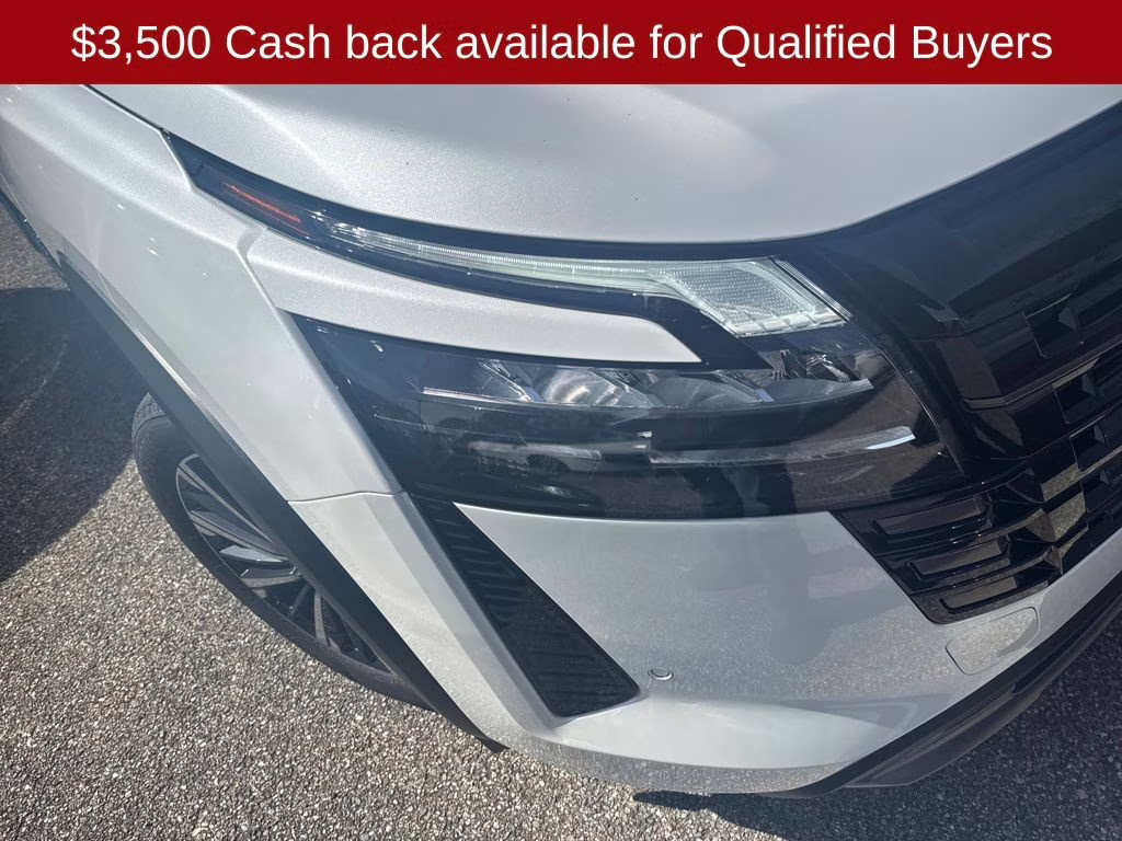 2026 Everest White Pearl Tricoat Nissan Pathfinder Platinum 4X4 SUV