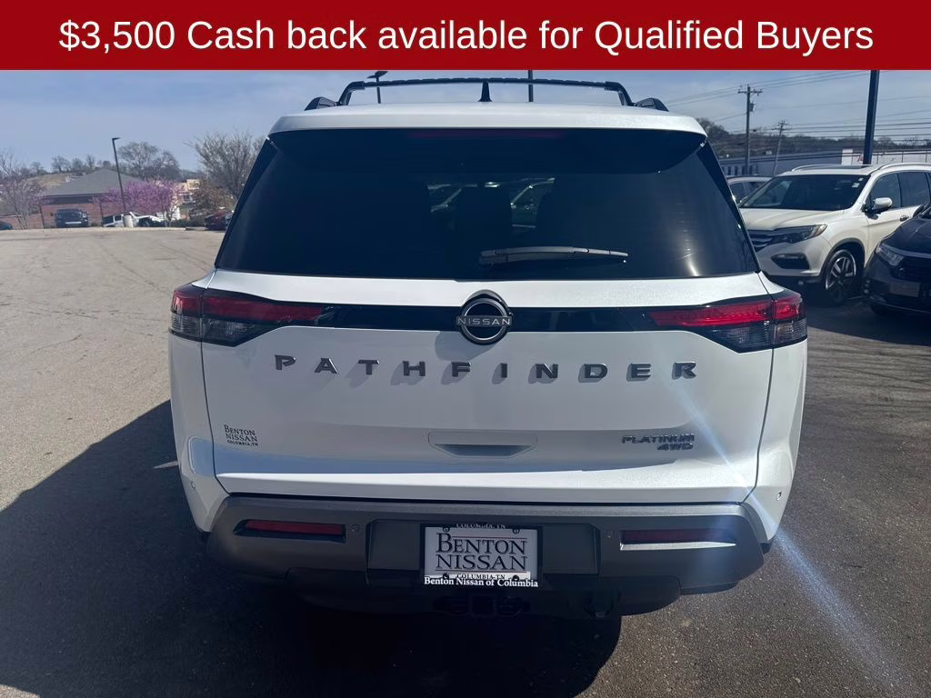 2026 Everest White Pearl Tricoat Nissan Pathfinder Platinum 4X4 SUV