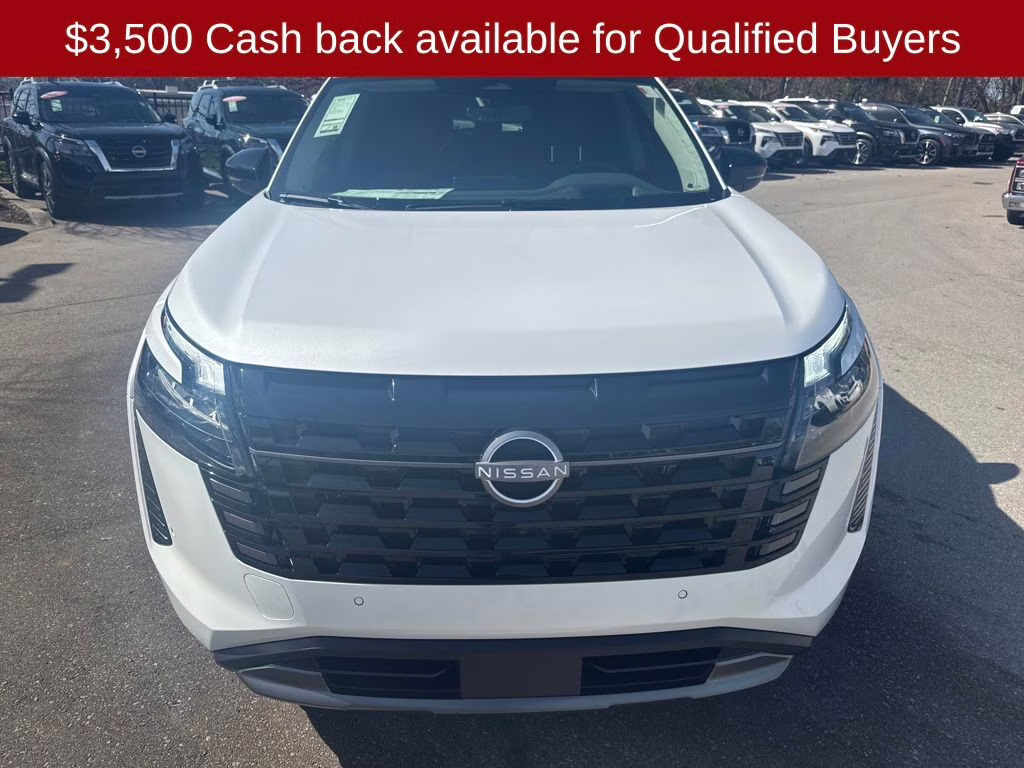 2026 Everest White Pearl Tricoat Nissan Pathfinder Platinum 4X4 SUV