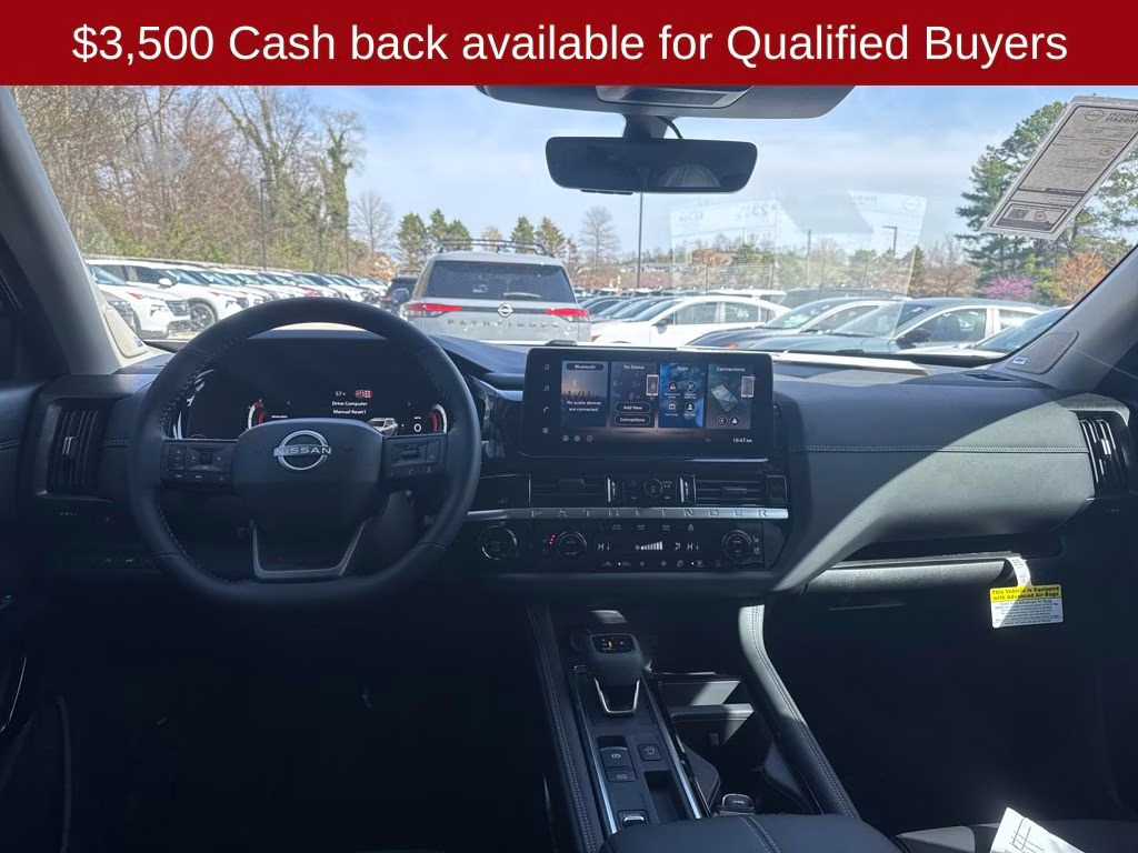 2026 Everest White Pearl Tricoat Nissan Pathfinder Platinum FWD SUV