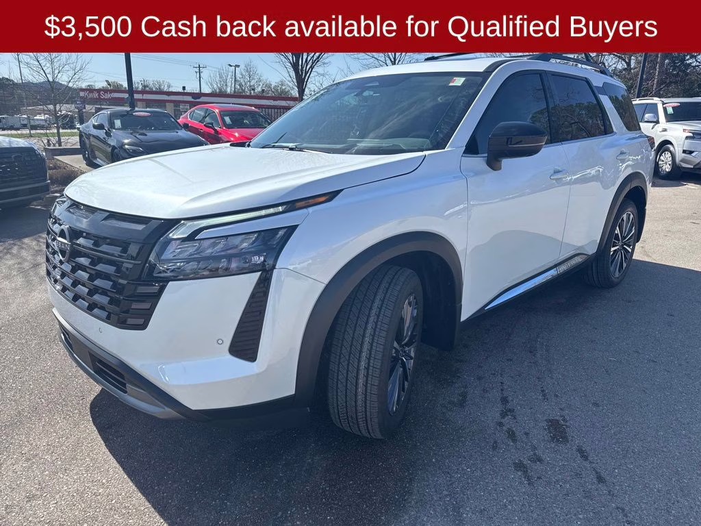 2026 Everest White Pearl Tricoat Nissan Pathfinder Platinum FWD SUV
