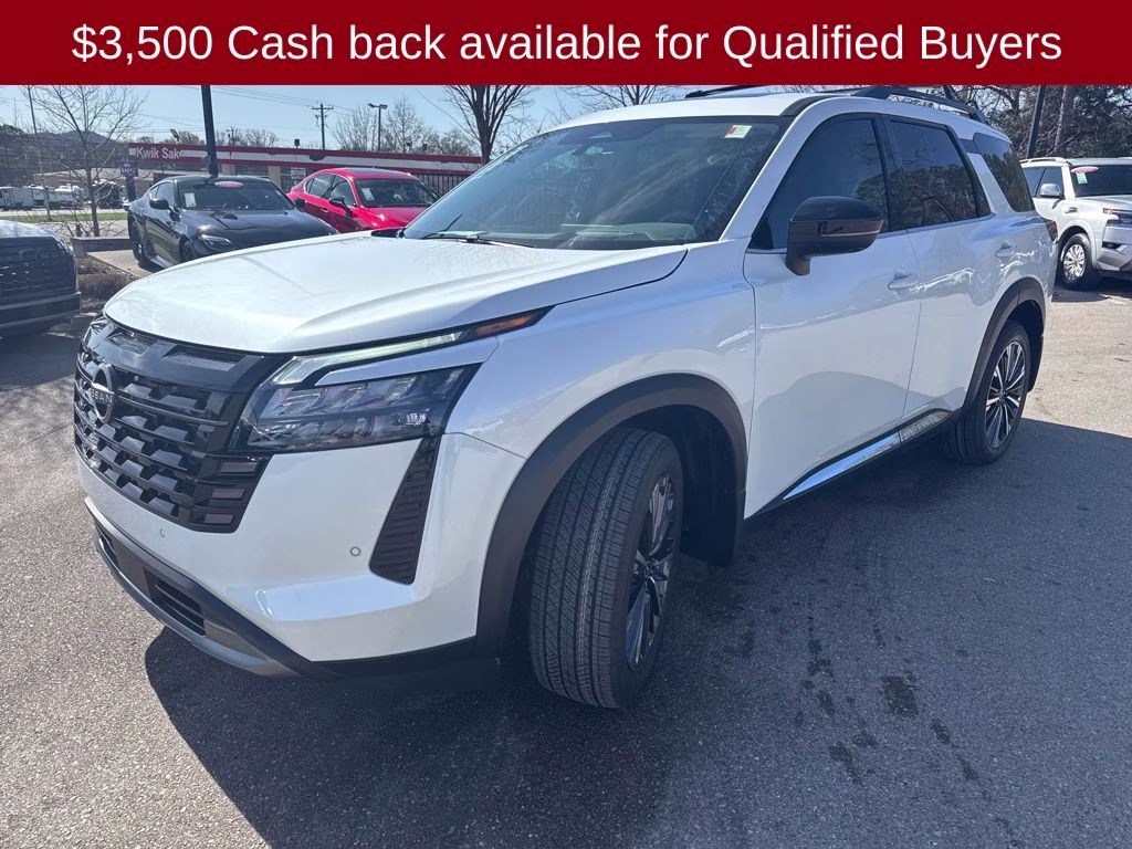 2026 Everest White Pearl Tricoat Nissan Pathfinder Platinum FWD SUV