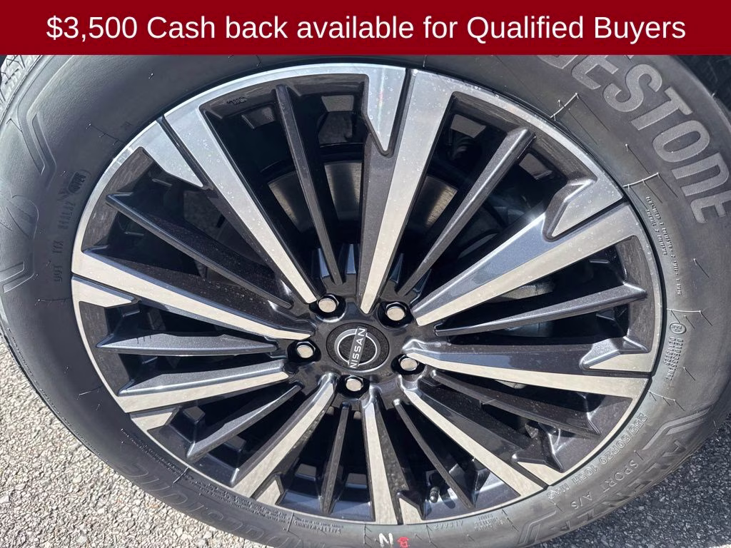 2026 Everest White Pearl Tricoat Nissan Pathfinder Platinum FWD SUV