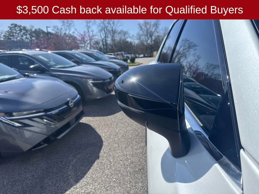 2026 Everest White Pearl Tricoat Nissan Pathfinder Platinum FWD SUV