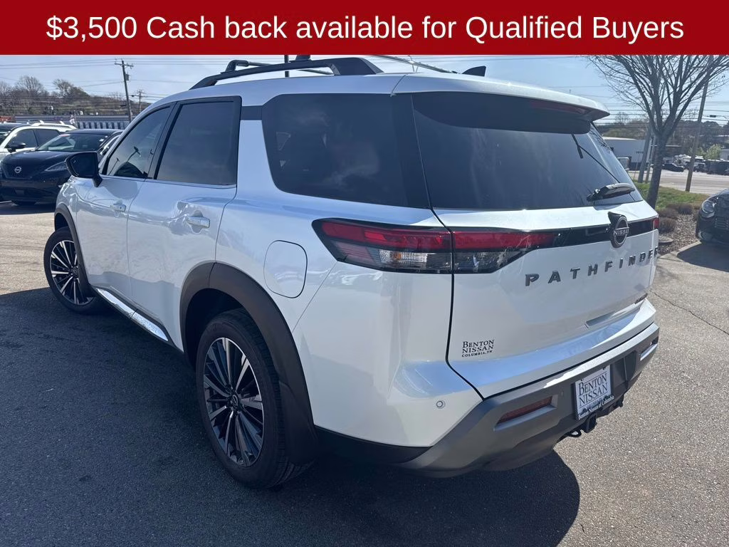 2026 Everest White Pearl Tricoat Nissan Pathfinder Platinum FWD SUV