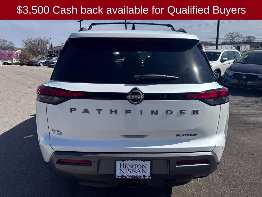 2026 Everest White Pearl Tricoat Nissan Pathfinder Platinum FWD SUV