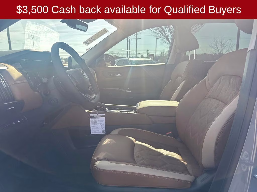 2026 Boulder Gray Pearl Nissan Pathfinder Platinum FWD SUV