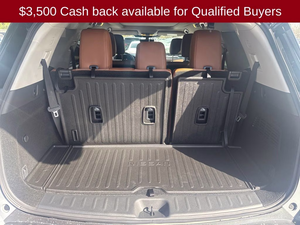 2026 Boulder Gray Pearl Nissan Pathfinder Platinum FWD SUV